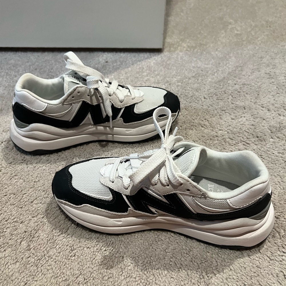 New Balance 57/40 in White Black